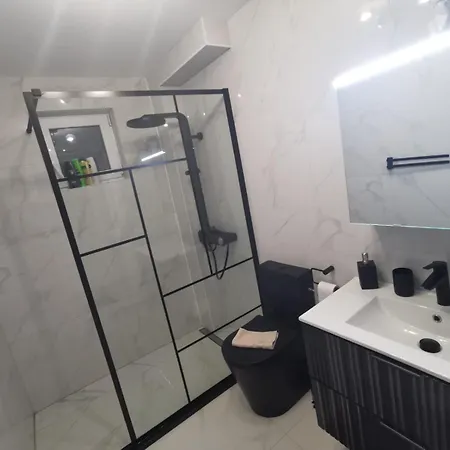 Danube House 3*